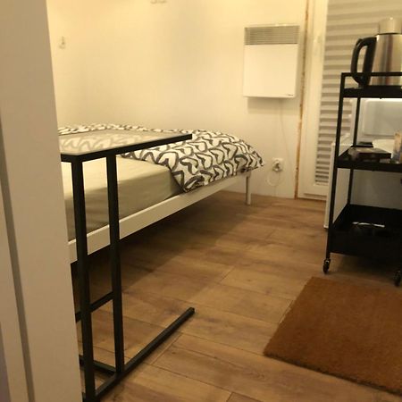 Mini Studio A Bed4U Late Check In ลูบลิน ภายนอก รูปภาพ