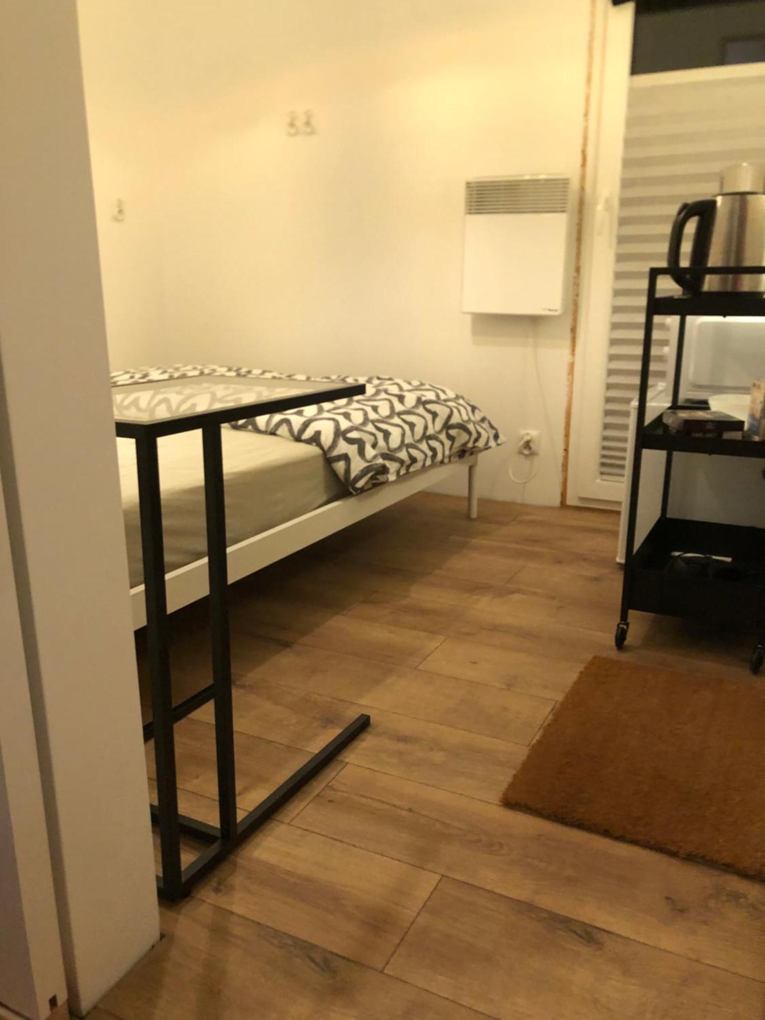 Mini Studio A Bed4U Late Check In ลูบลิน ภายนอก รูปภาพ